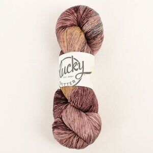PLUCKY KNITTER Solo Fingering Yarn Merino Wool Mulberry Silk 475 Yards Homespun